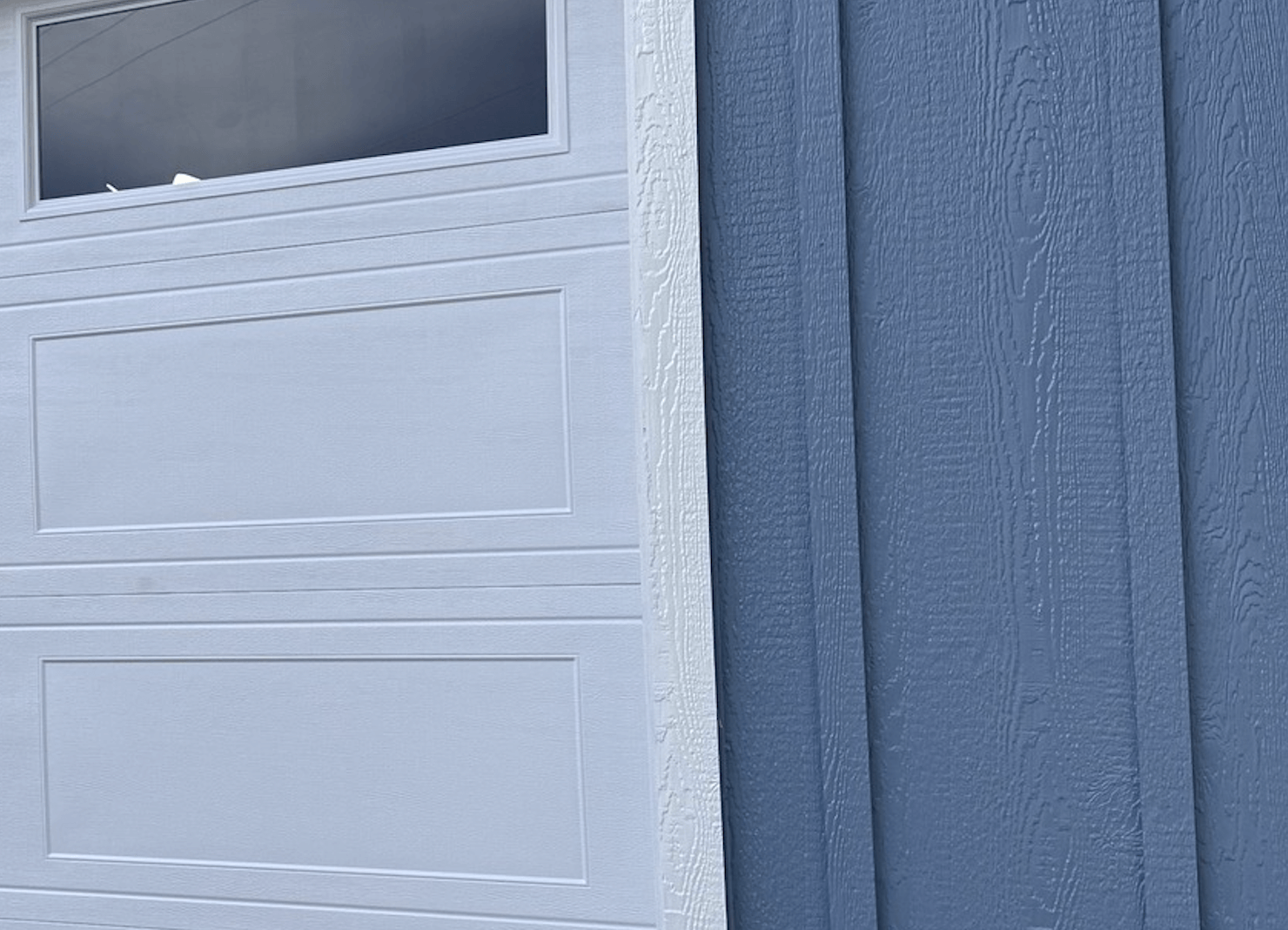 double white garage door installed by davis garage doors